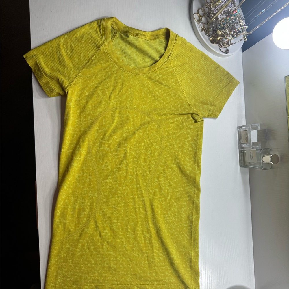 Women’s Lululemom Swiftly Tech Short-Sleeve Shirt - Yellow - Size 2